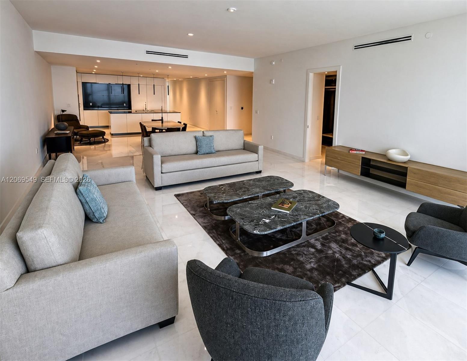 300 Biscayne Blvd Way # 4404, Miami FL 33131 photo 3