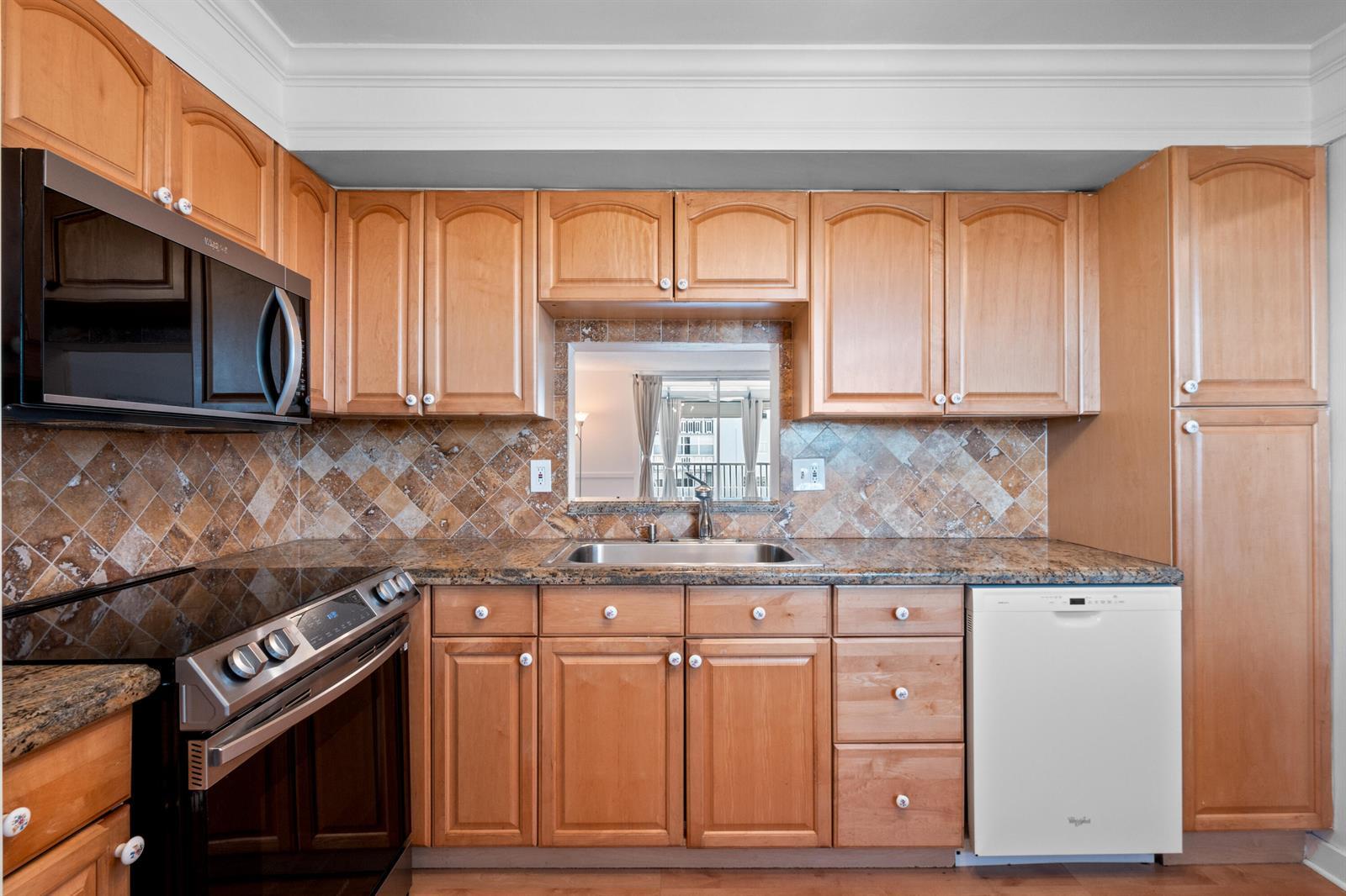 620 NE 12th Avenue # 602, Hallandale Beach FL 33009 photo 5