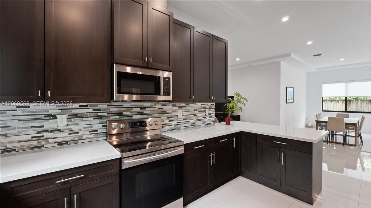 1419 SW 14th Ter, Miami FL 33145 photo 4
