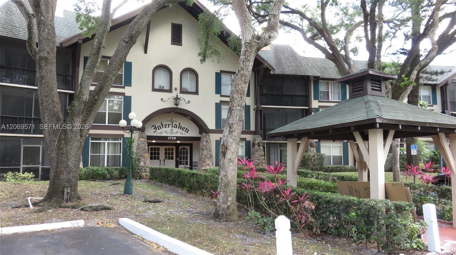 Lauderhill, FL 33319 photo 2