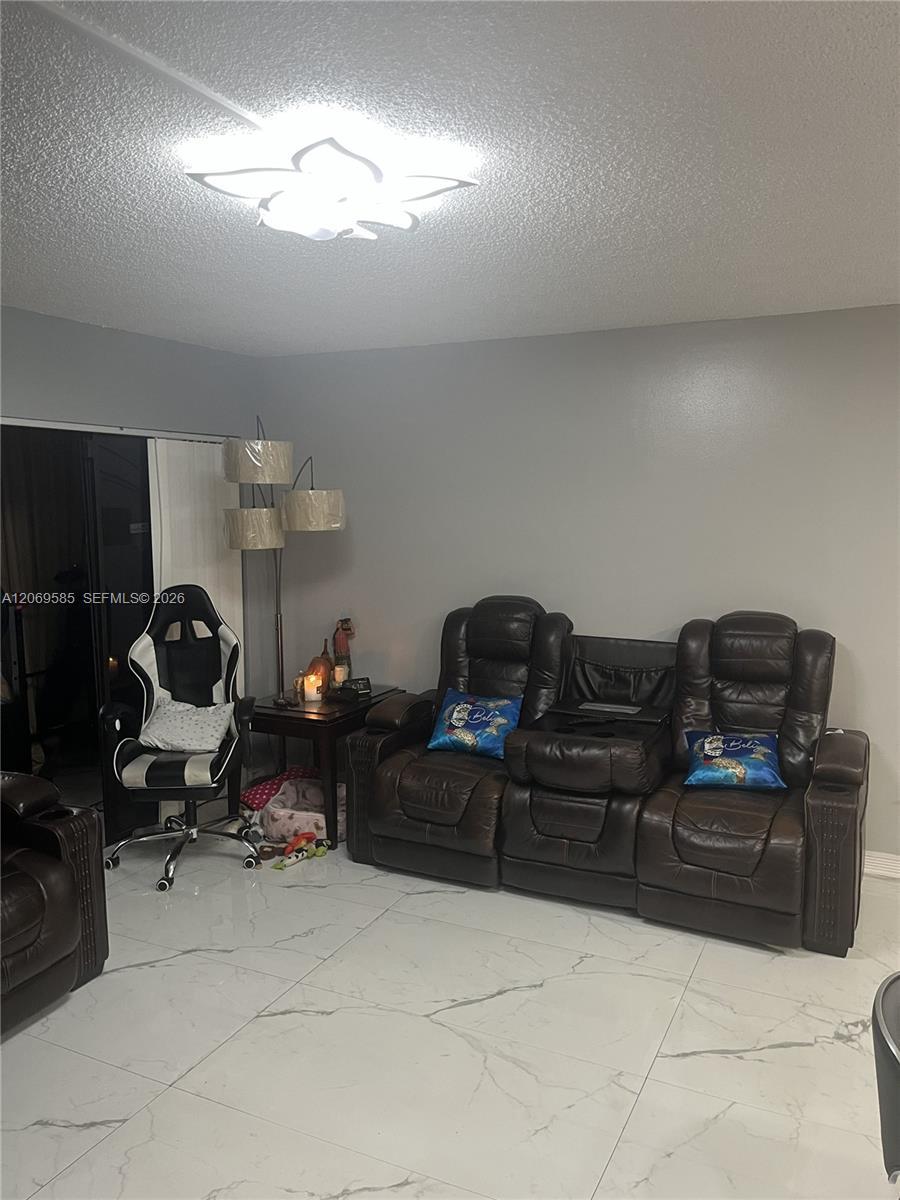 819 NE 199th St # 101, Miami FL 33179 photo 5