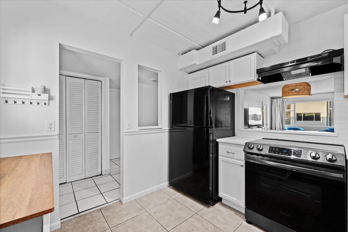 4500 N Flagler Drive # D16, West Palm Beach FL 33407 photo 3