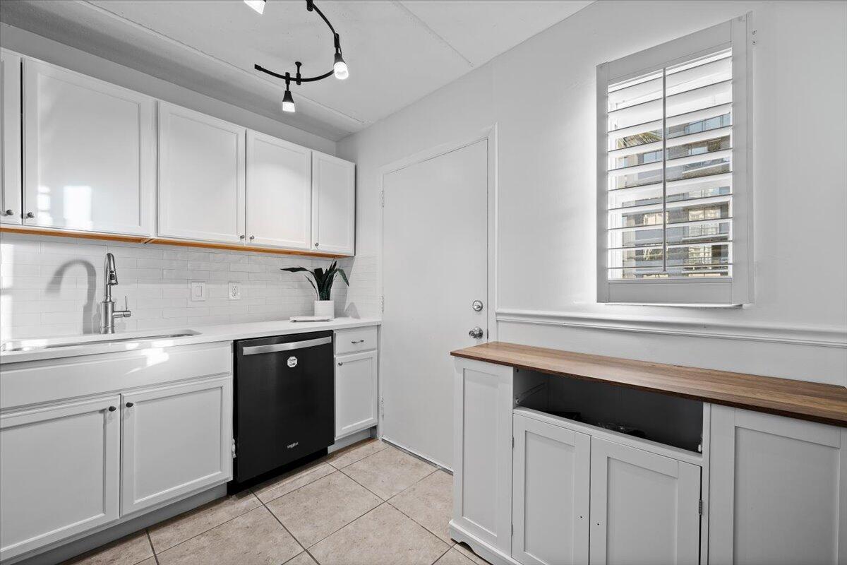 4500 N Flagler Drive # D16, West Palm Beach FL 33407 photo 5