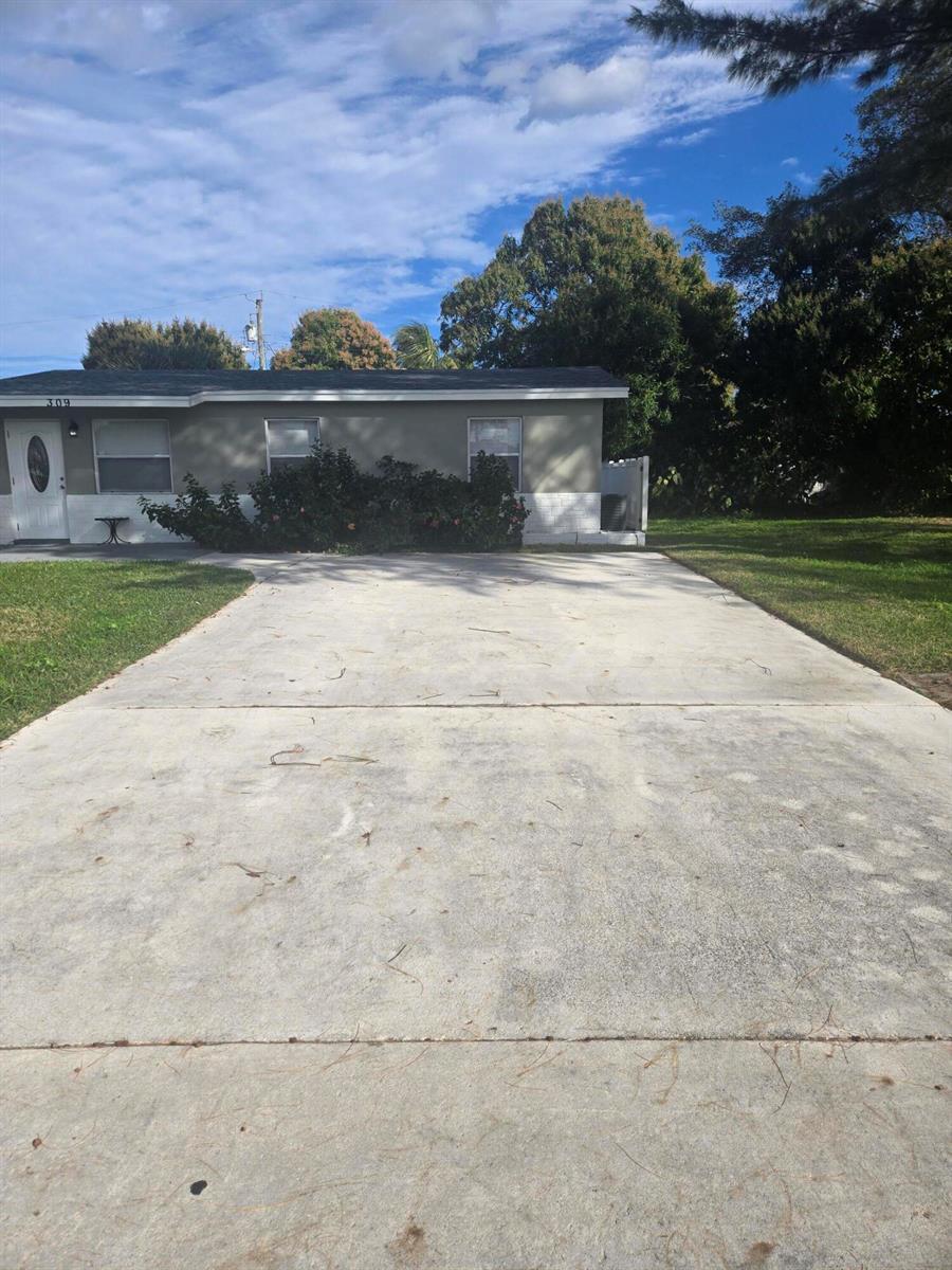 309 NW 6TH Avenue, Delray Beach FL 33444 photo 2