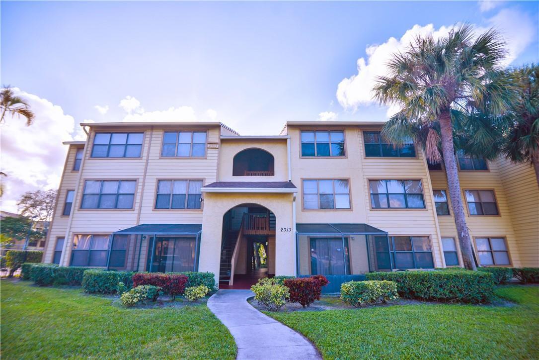2313 N CONGRESS Avenue # 12, Boynton Beach FL 33426 photo 2