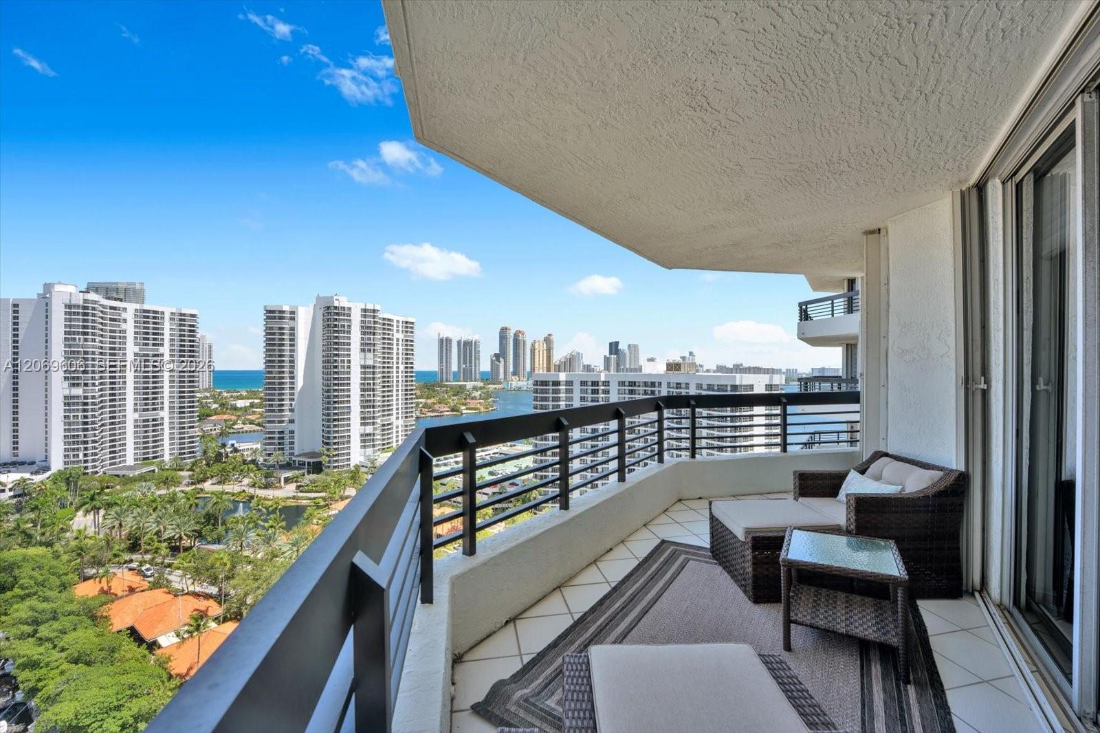 3500 Mystic Pointe Dr # 2107, Aventura FL 33180 photo 4