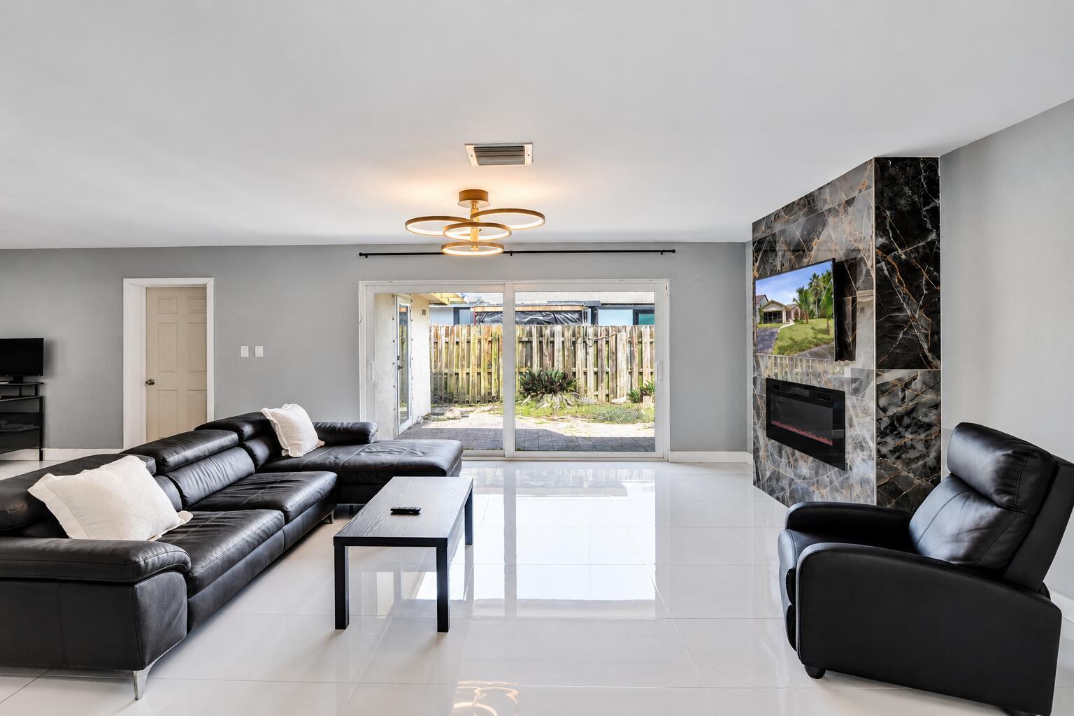 9321 NW 35TH Manor, Sunrise FL 33351 photo 5