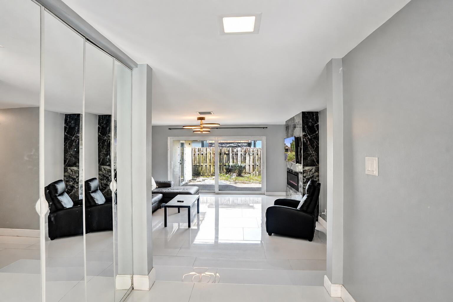9321 NW 35TH Manor, Sunrise FL 33351 photo 4