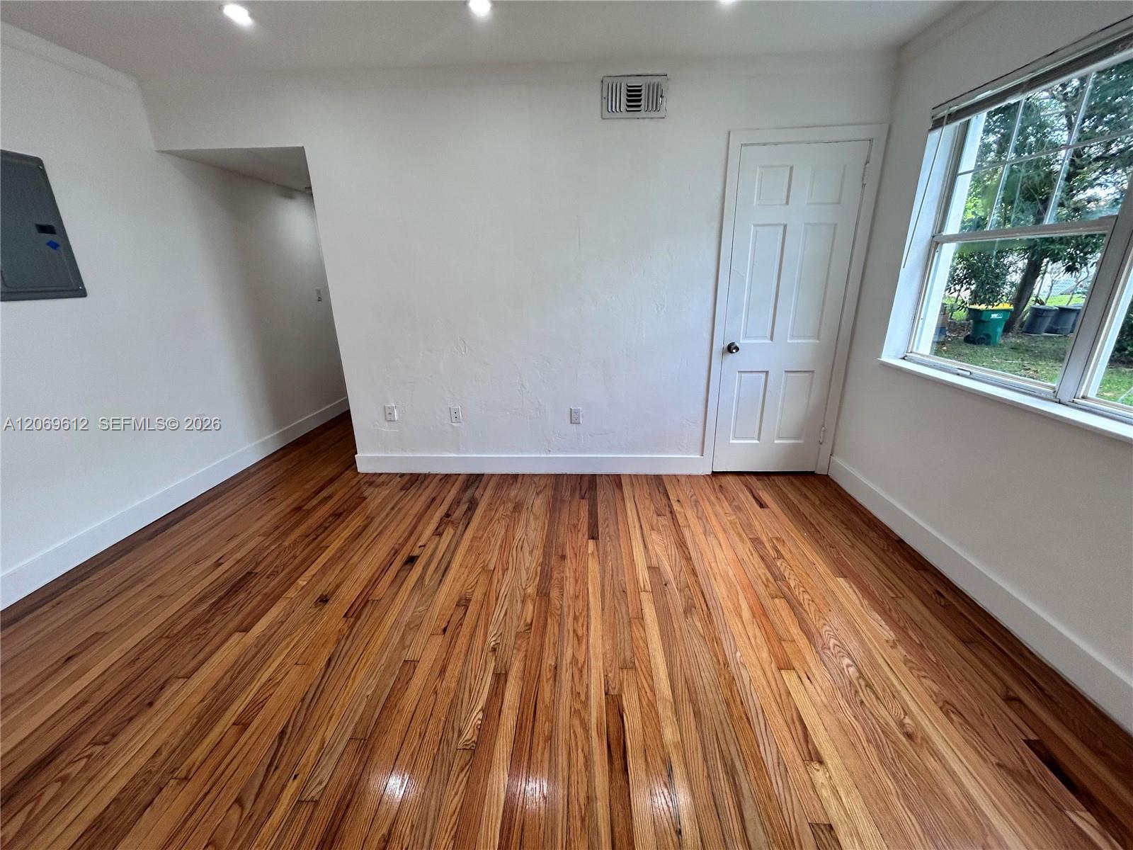 15 Sidonia Ave # 3, Coral Gables FL 33134 photo 5
