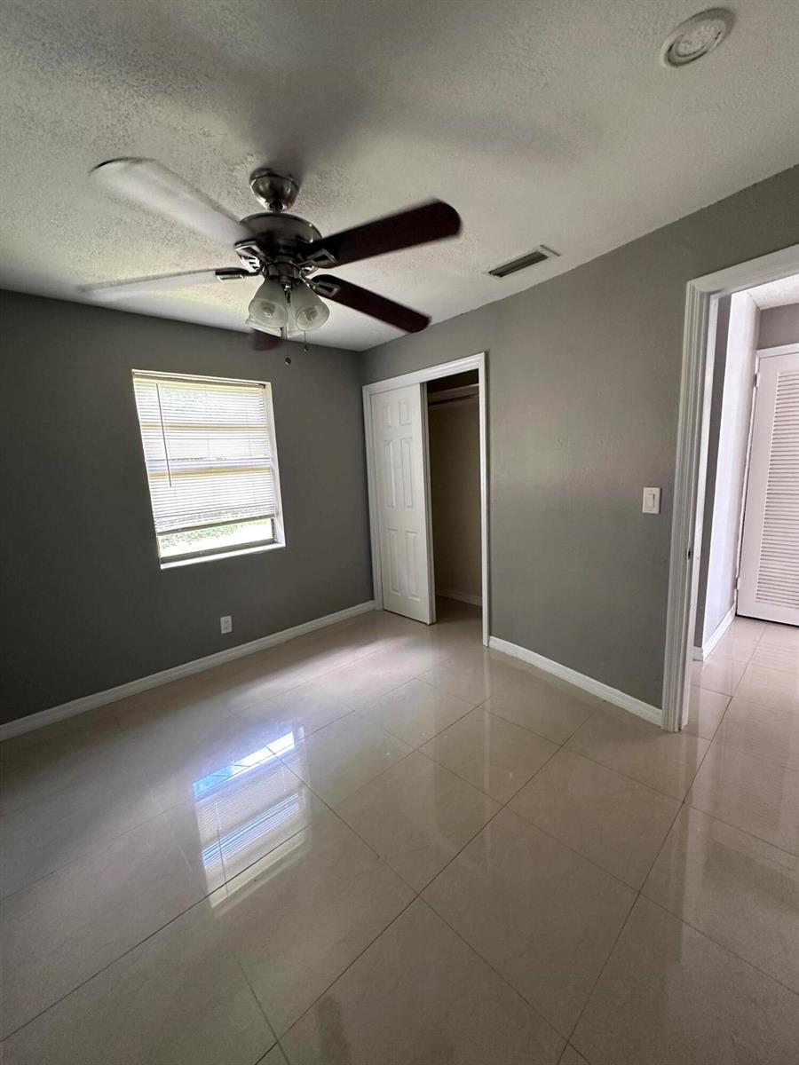 2431 NE 10TH Avenue NE, Pompano Beach FL 33064 photo 5