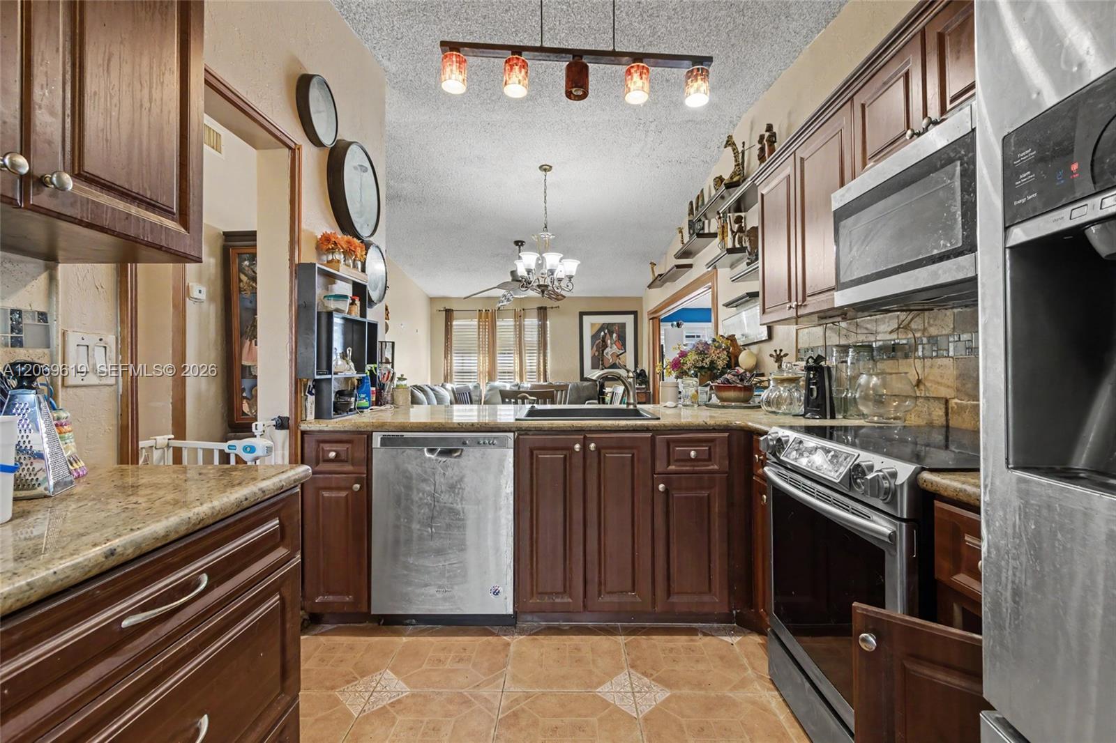 5510 S Lakewood Cir S # A, Margate FL 33063 photo 5