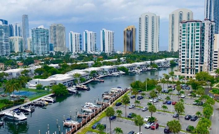 400 Kings Point Dr # 316, Sunny Isles Beach FL 33160 photo 5