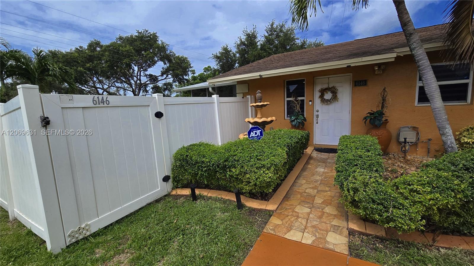 6146 SW 25th St, Miramar FL 33023 photo 2