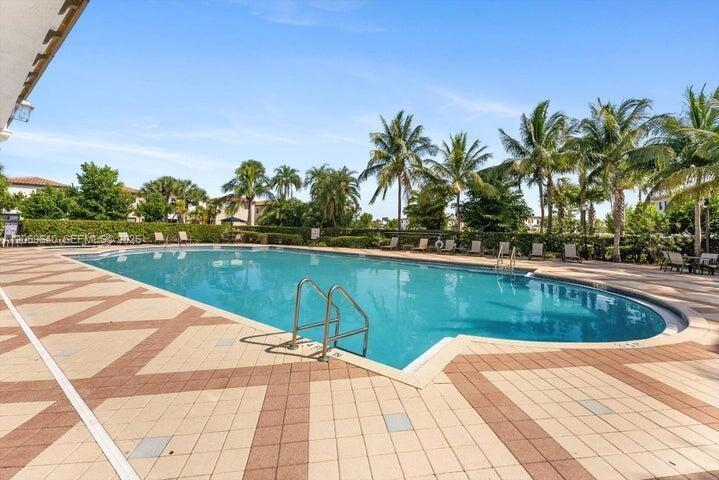 5010 Genove Pl # 5010, Riviera Beach FL 33410 photo 2