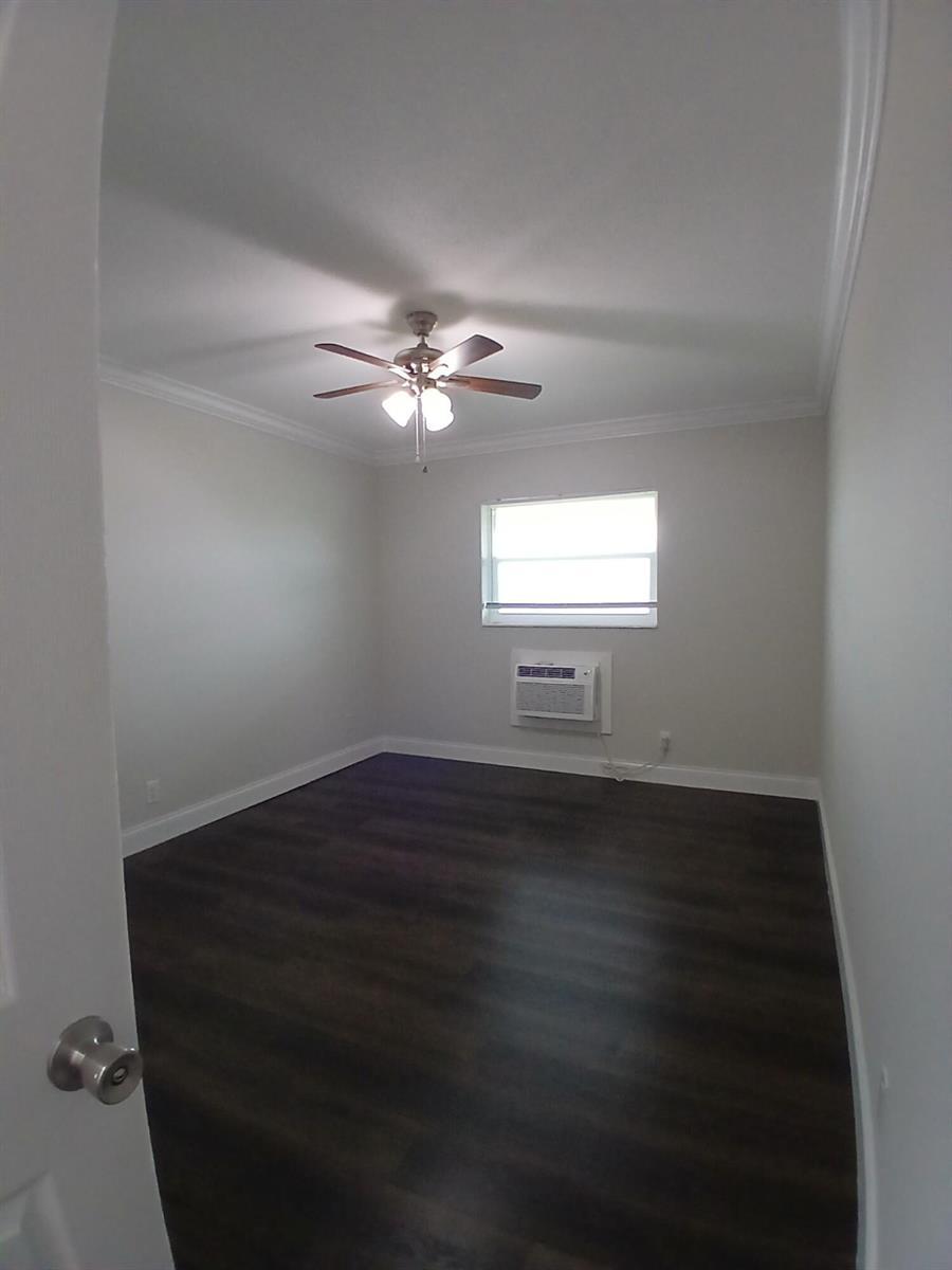 1480 E SAMPLE Road # 307, Pompano Beach FL 33064 photo 3