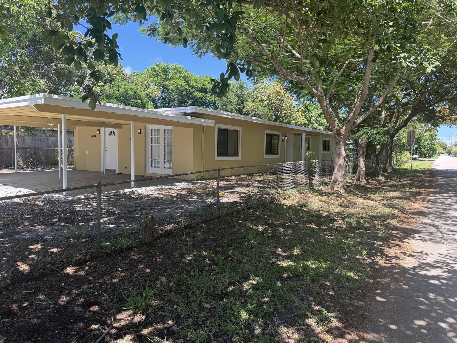 1200 NW 7TH Terrace, Fort Lauderdale FL 33311 photo 2