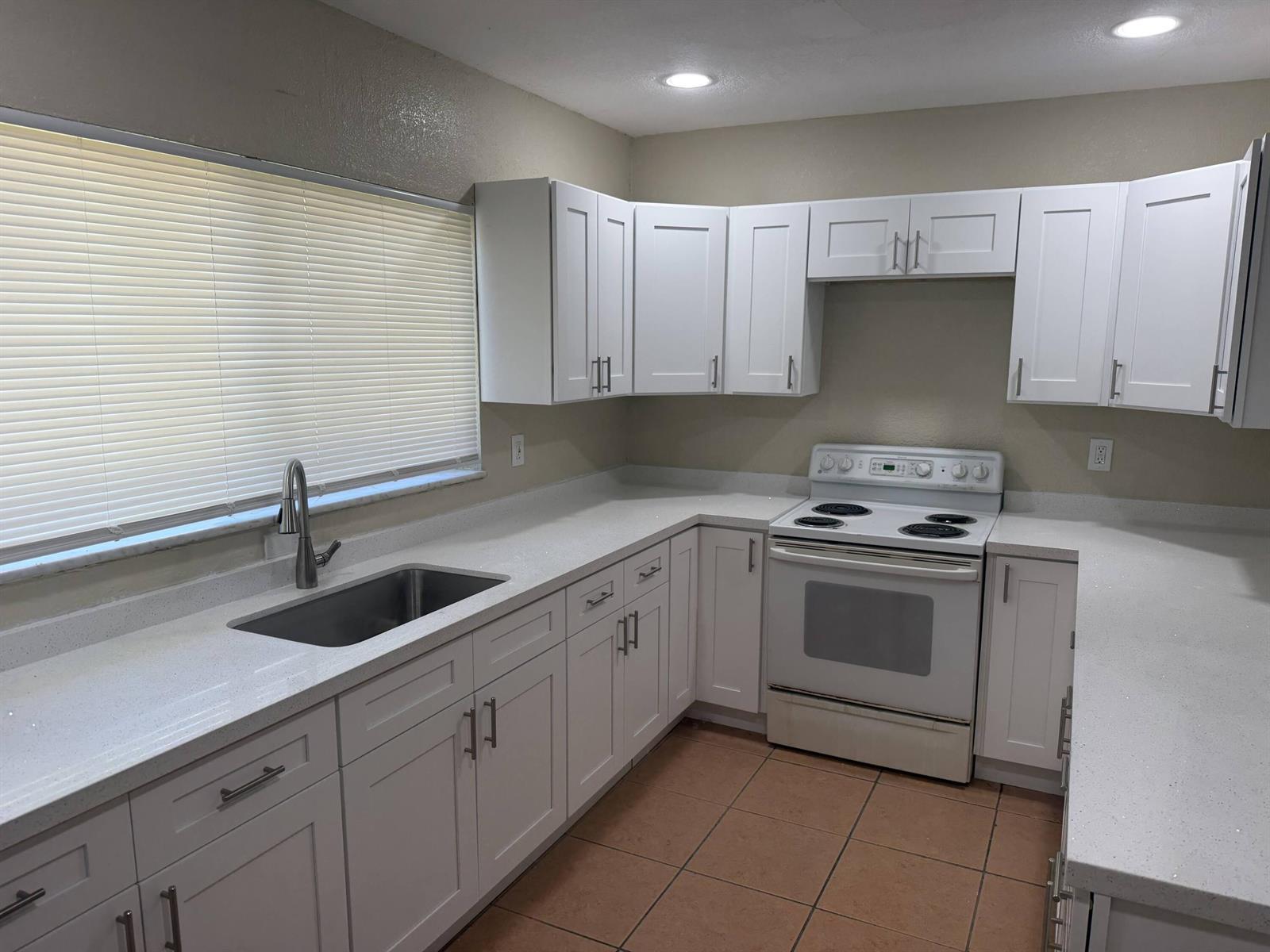 1200 NW 7TH Terrace, Fort Lauderdale FL 33311 photo 5