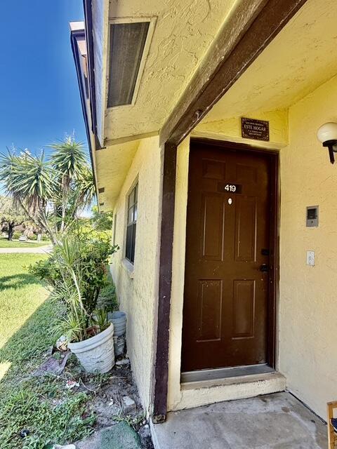 419 GLENWOOD Drive, West Palm Beach FL 33415 photo 3