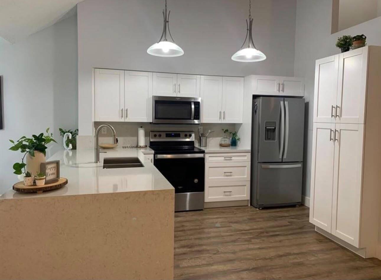 832 NW 92ND Avenue, Plantation FL 33324 photo 3