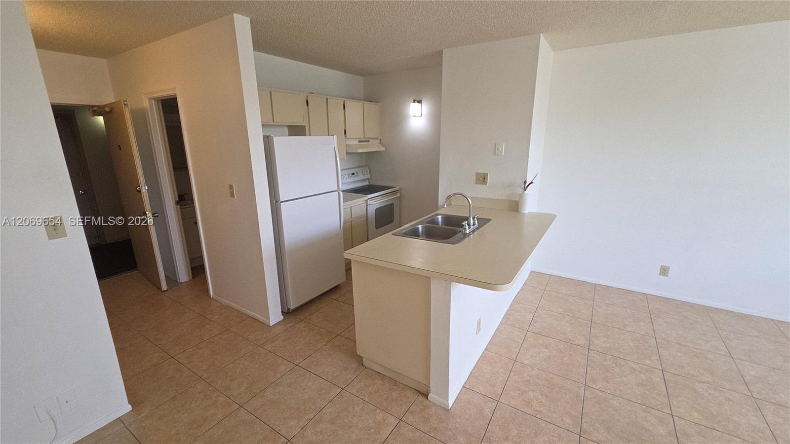 2501 Riverside Dr # A, Coral Springs FL 33065 photo 2