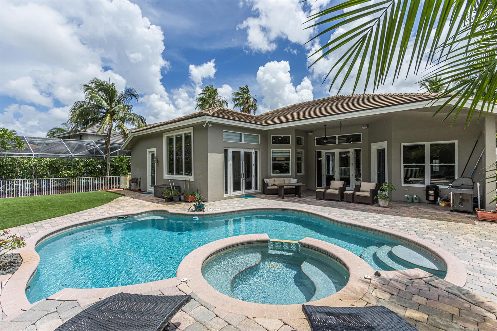 6493 NW 105th Terrace, Parkland FL 33076 photo 2