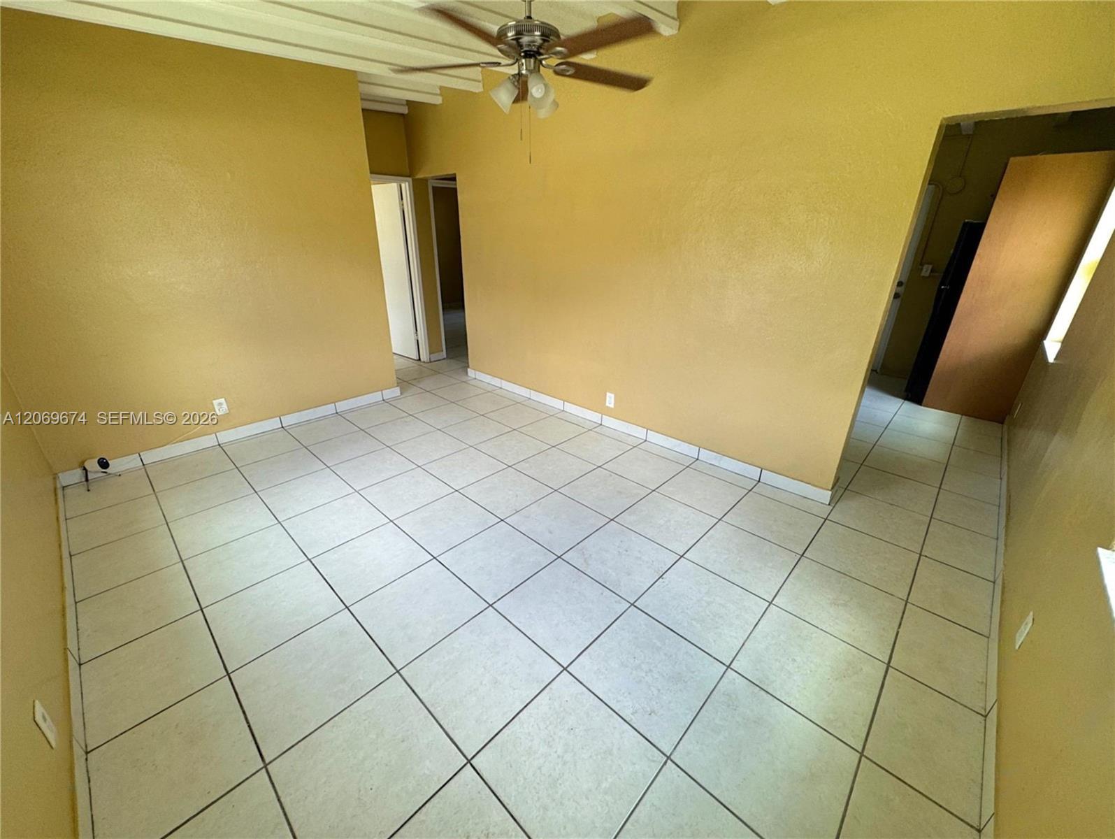 730 NW 15th Ter, Fort Lauderdale FL 33311 photo 4