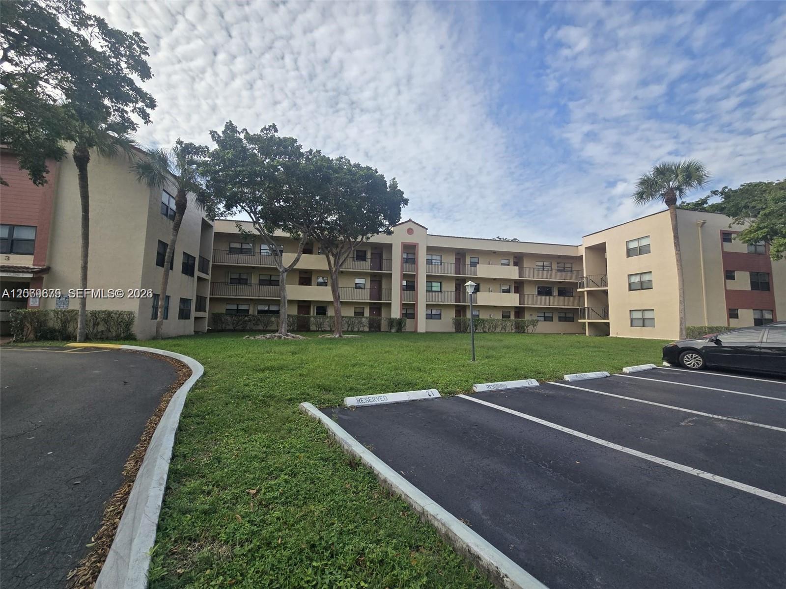 3400 Foxcroft Rd # 107, Miramar FL 33025