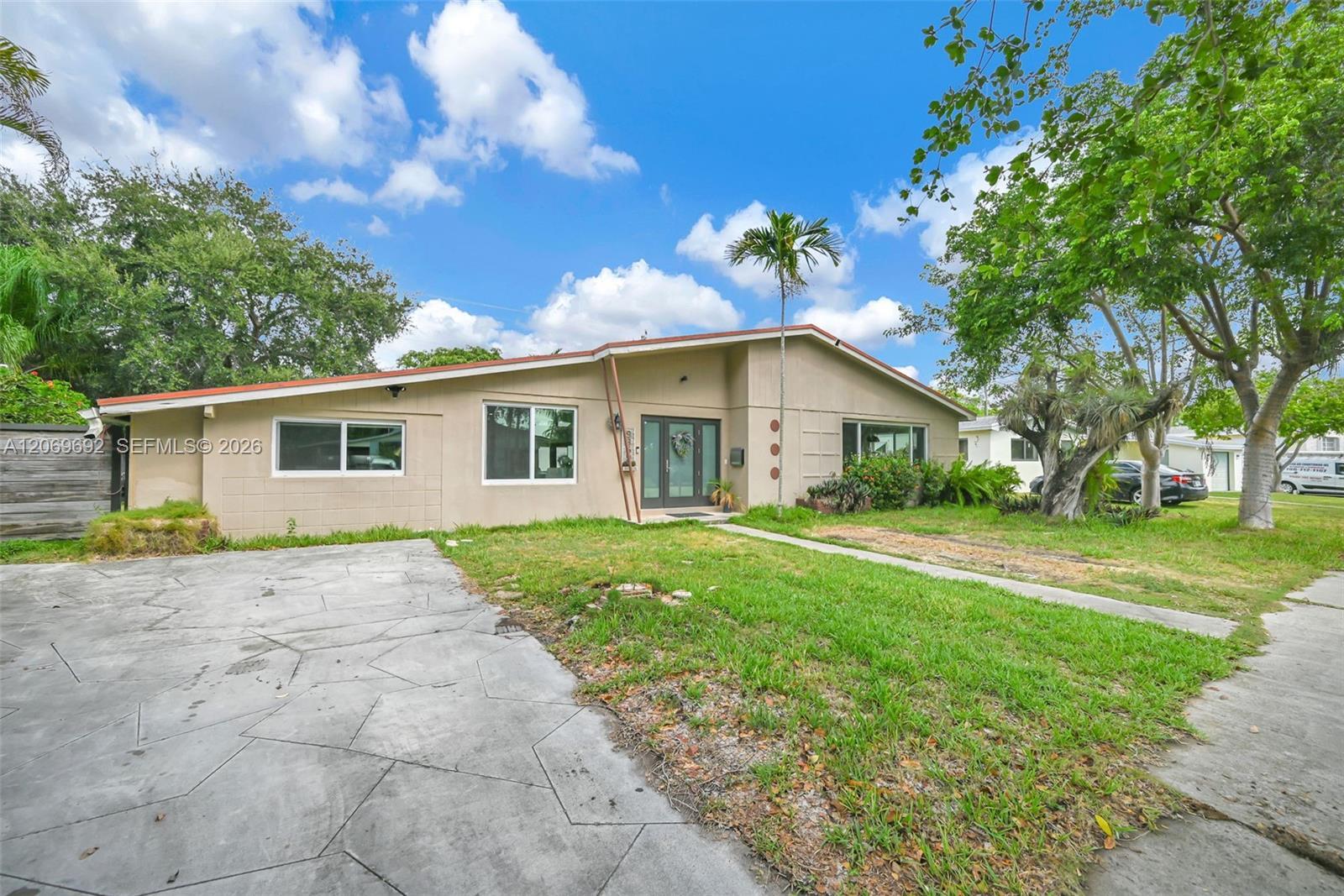 9359 Dominican Dr, Cutler Bay FL 33189 photo 2