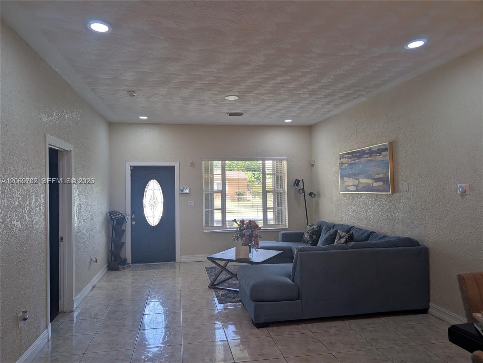 560 NW 184th Ter, Miami Gardens FL 33169 photo 5