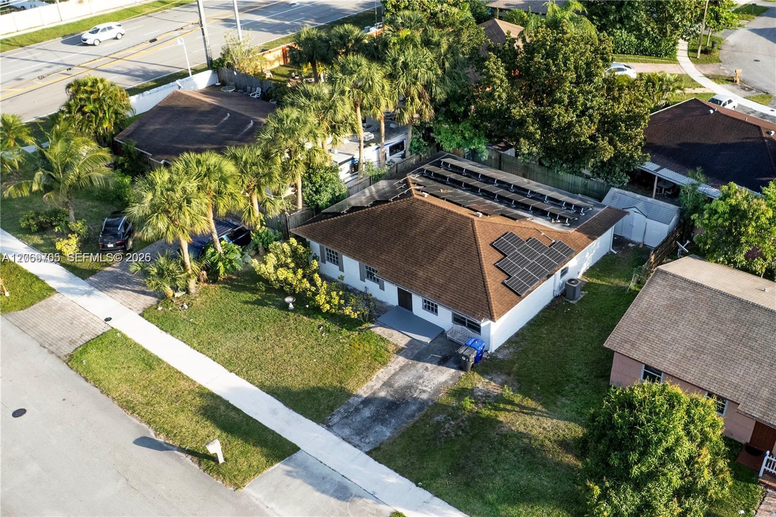 8110 SW 4th Pl, North Lauderdale FL 33068 photo 2