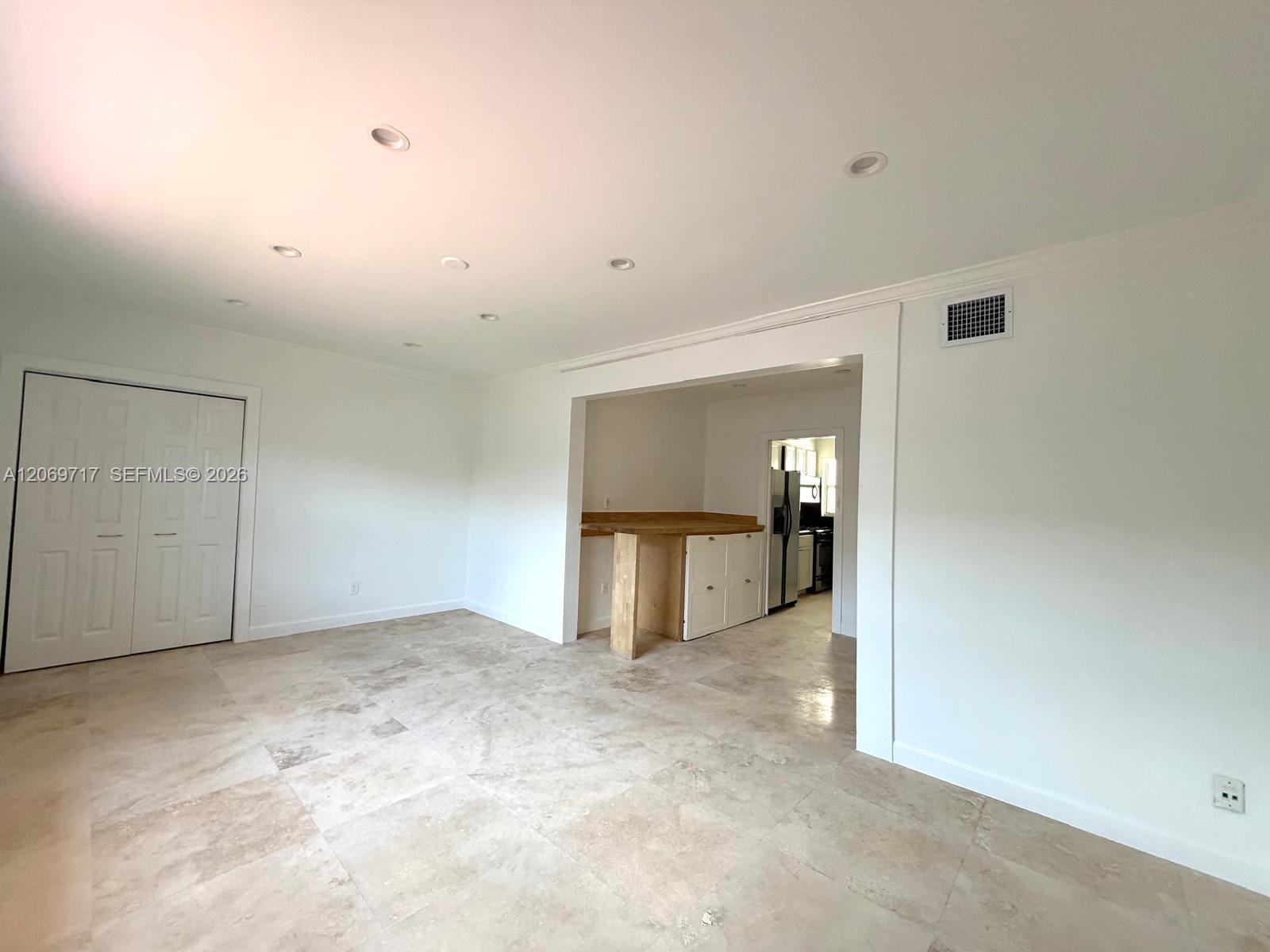 1239 Marseille Dr # 2, Miami Beach FL 33141 photo 2