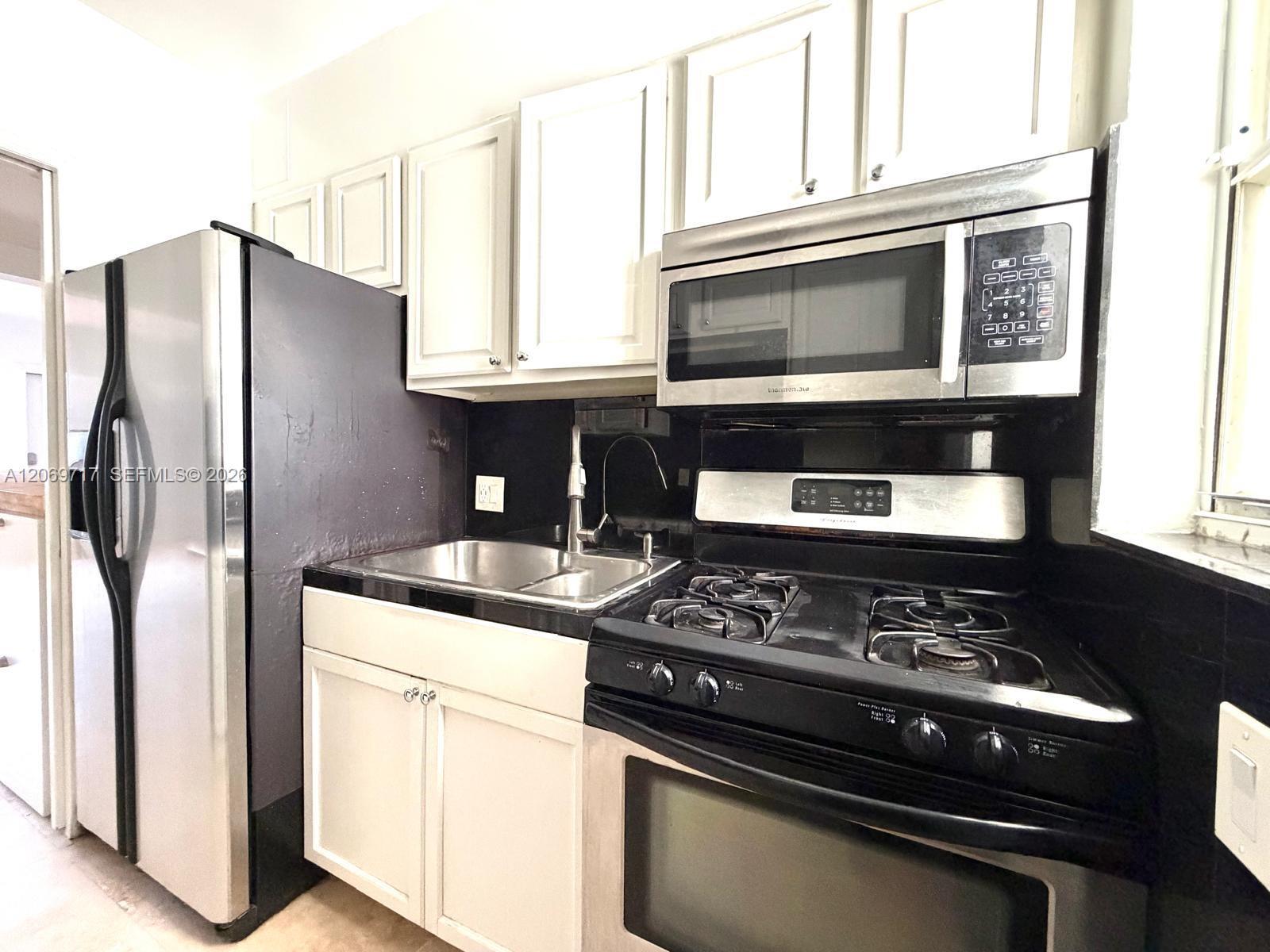 1239 Marseille Dr # 2, Miami Beach FL 33141 photo 4