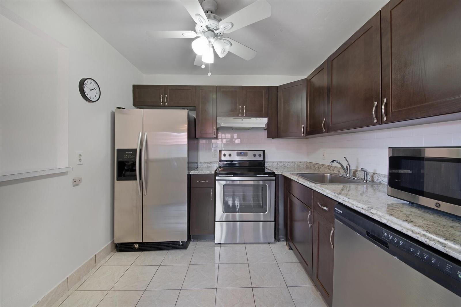 274 Seville L, Delray Beach FL 33446 photo 5