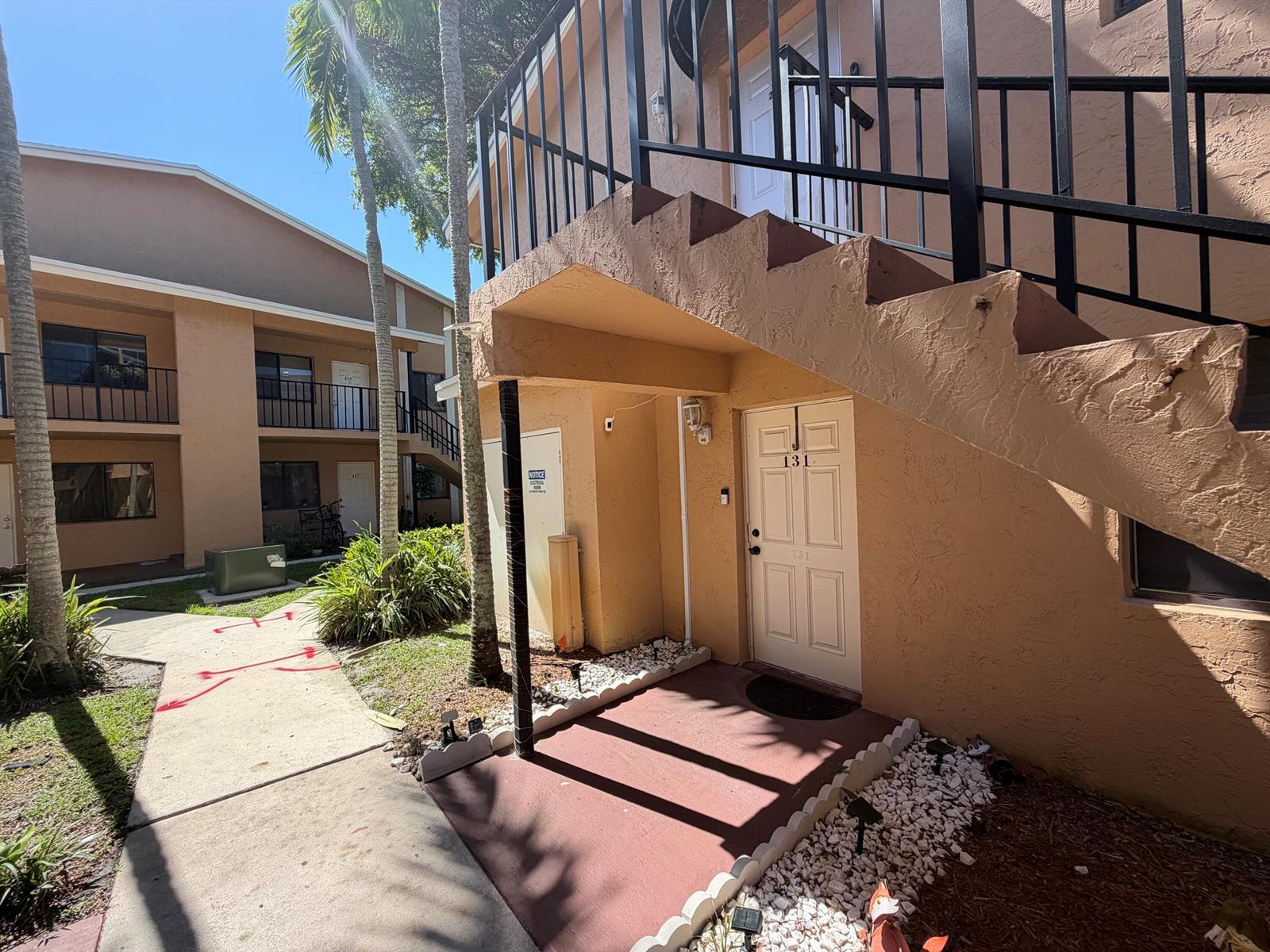 6043 10TH Avenue N # 131, FL 33463 photo 3