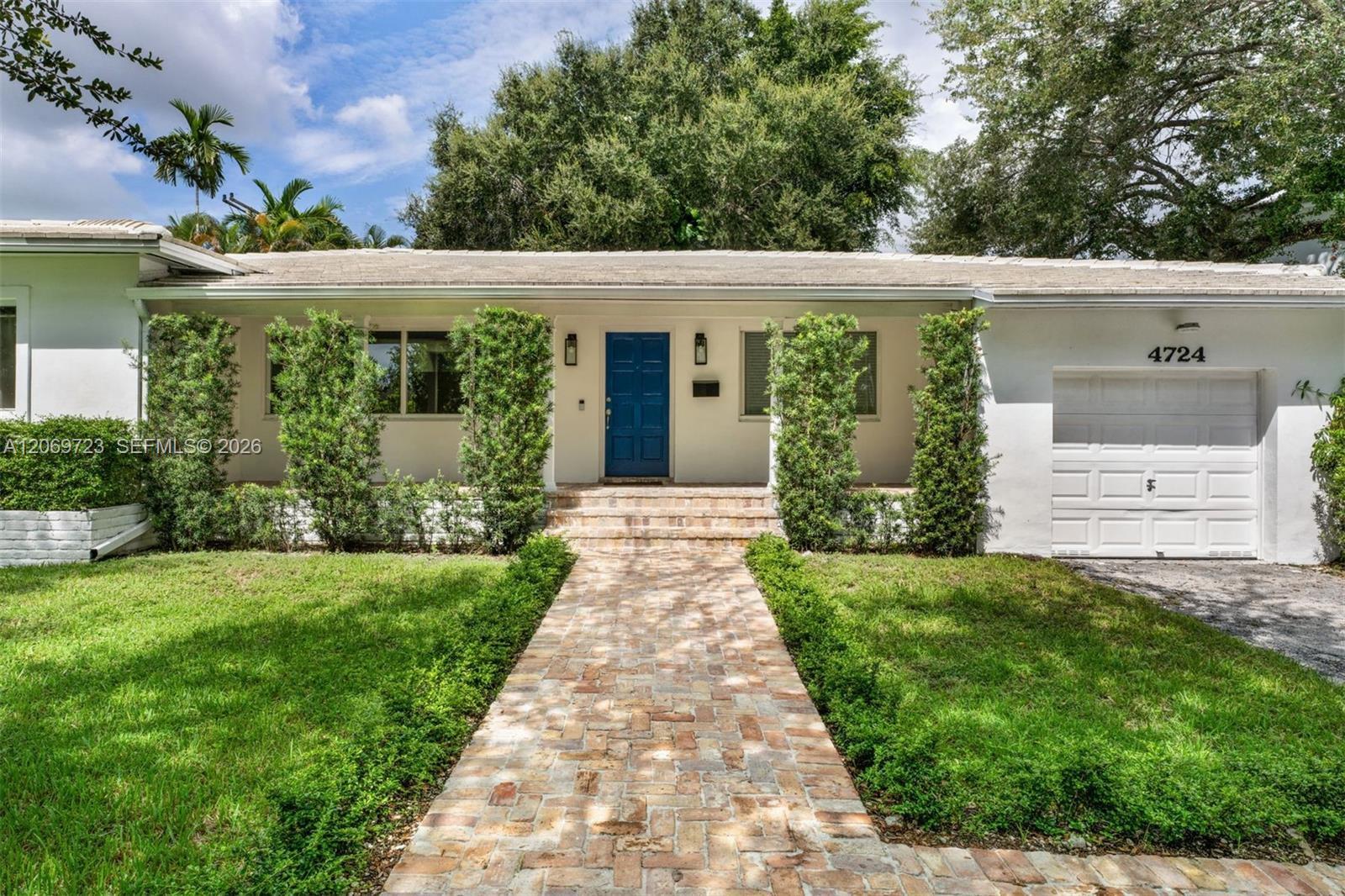 4724 Orduna Dr, Coral Gables FL 33146 photo 2