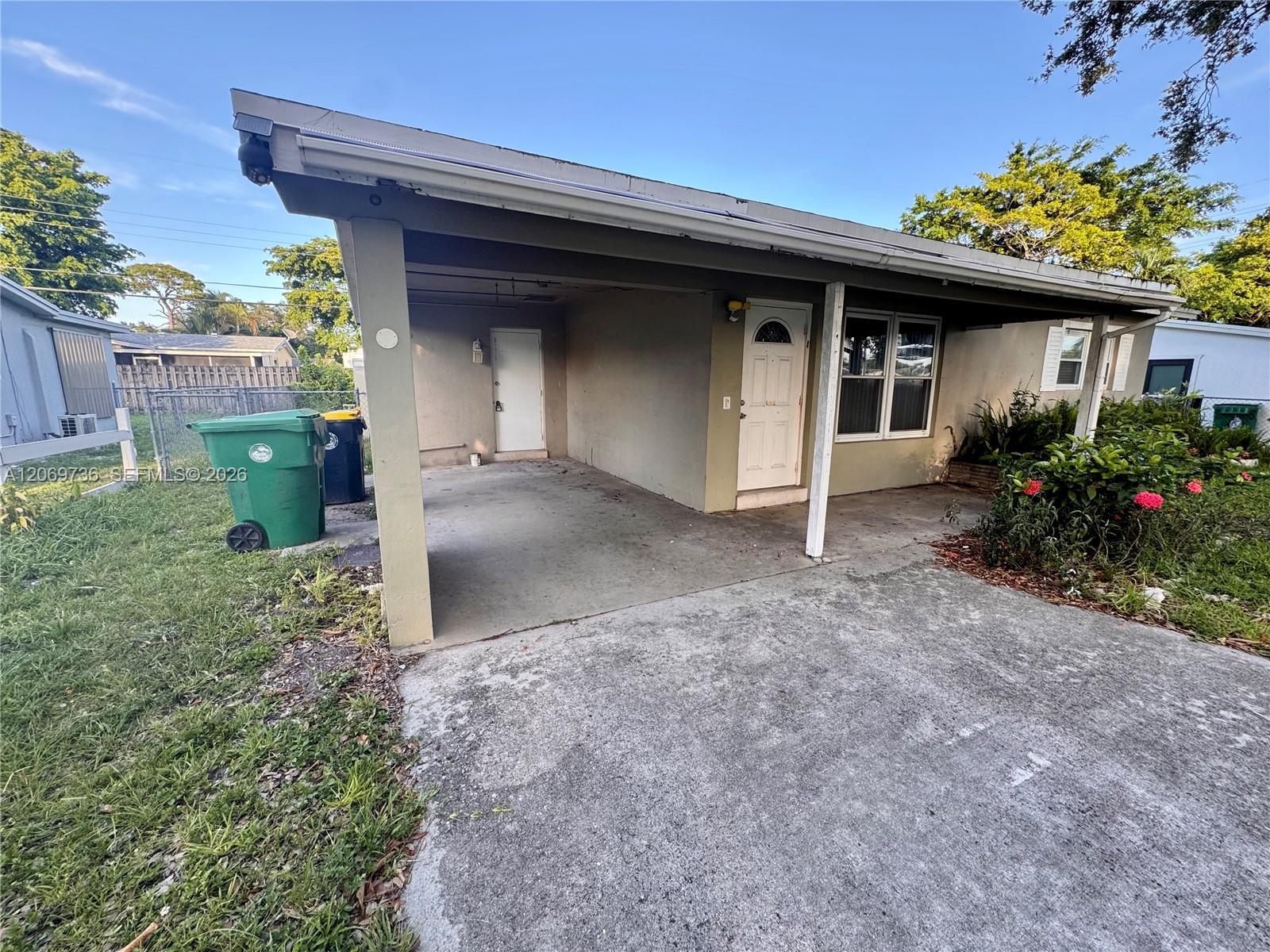 4720 SW 25th Ter, Dania Beach FL 33312 photo 2