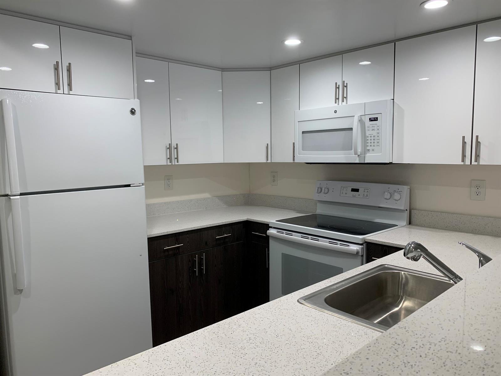 19455 NE 10 Avenue # 214, North Miami Beach FL 33179