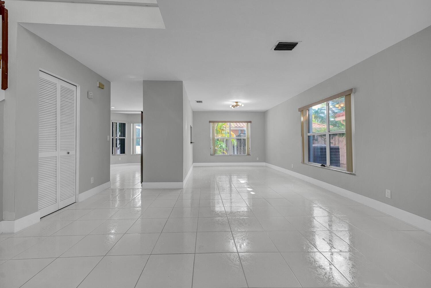 10820 BUTTONWOOD LAKE Drive, Boca Raton FL 33498 photo 5