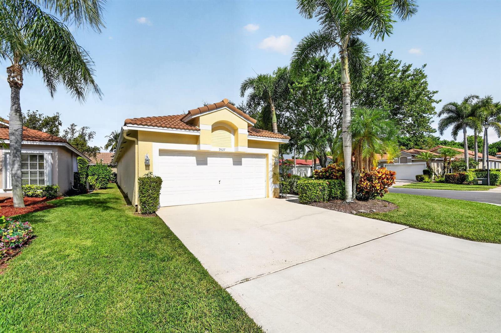 9527 Cherry Blossom Court, Boynton Beach FL 33437 photo 3