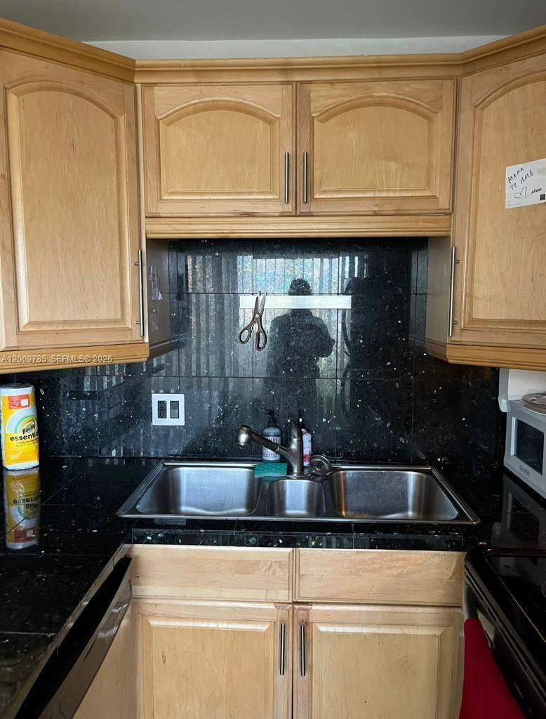 3239 W Trade Ave # 2, Miami FL 33133 photo 4