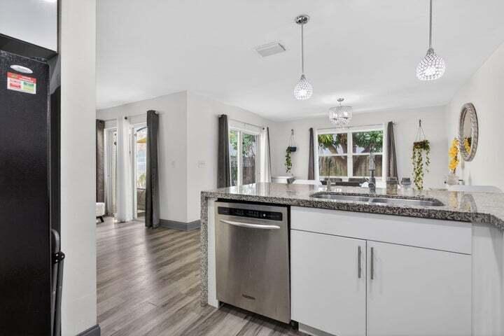 4131 Eastridge Circle, Pompano Beach FL 33064 photo 5