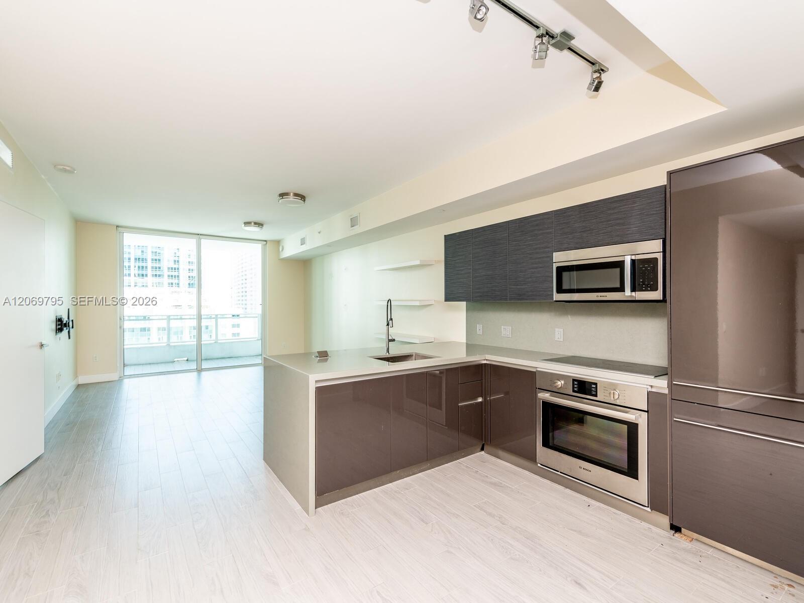 1080 Brickell Ave # 2206, Miami FL 33131 photo 5