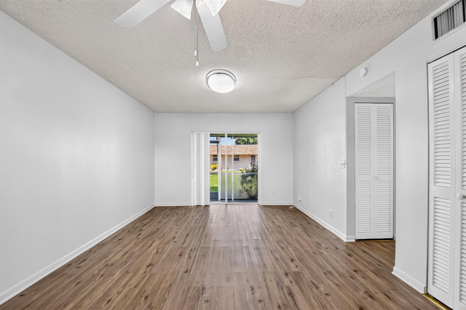 200 Bonnie Boulevard W # 131, Palm Springs FL 33461 photo 2
