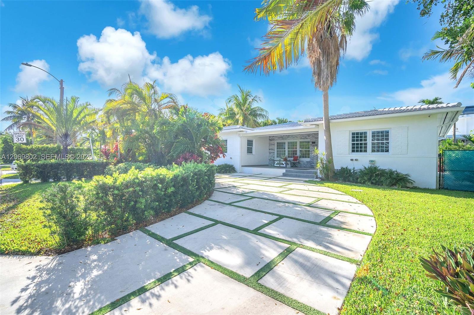 1235 NE 88th St, Miami FL 33138 photo 3