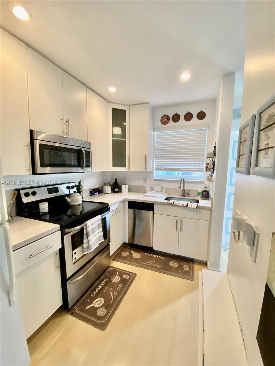 798 Crandon Blvd # B, Key Biscayne FL 33149 photo 2