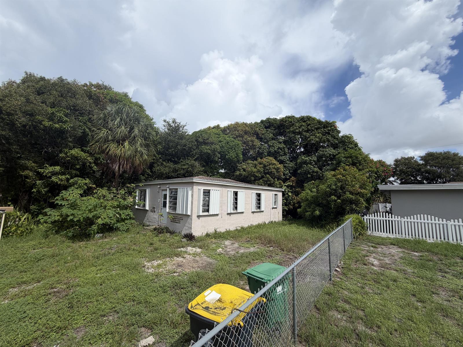 708 SW 7TH Terrace, Dania Beach FL 33004 photo 4