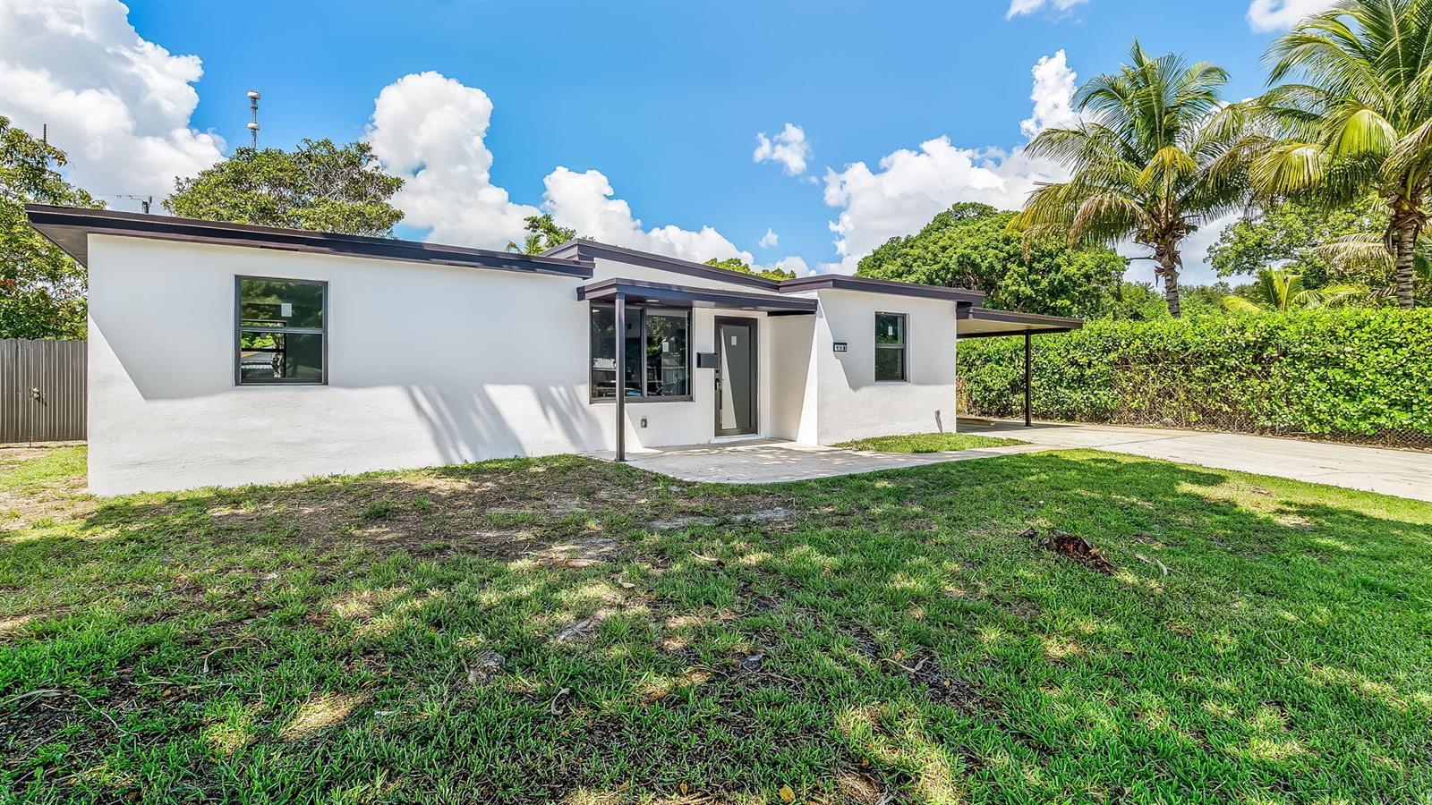 118 NEWTON Road, West Park FL 33023 photo 3