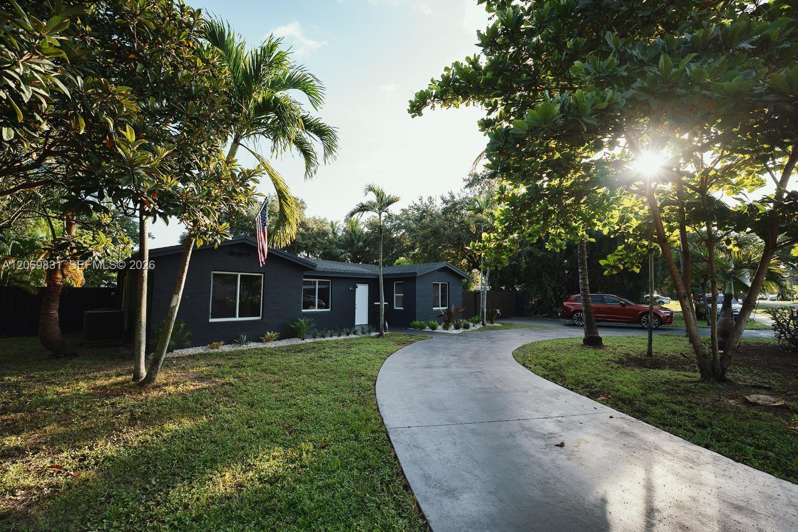 801 NE 144th St, North Miami FL 33161 photo 4