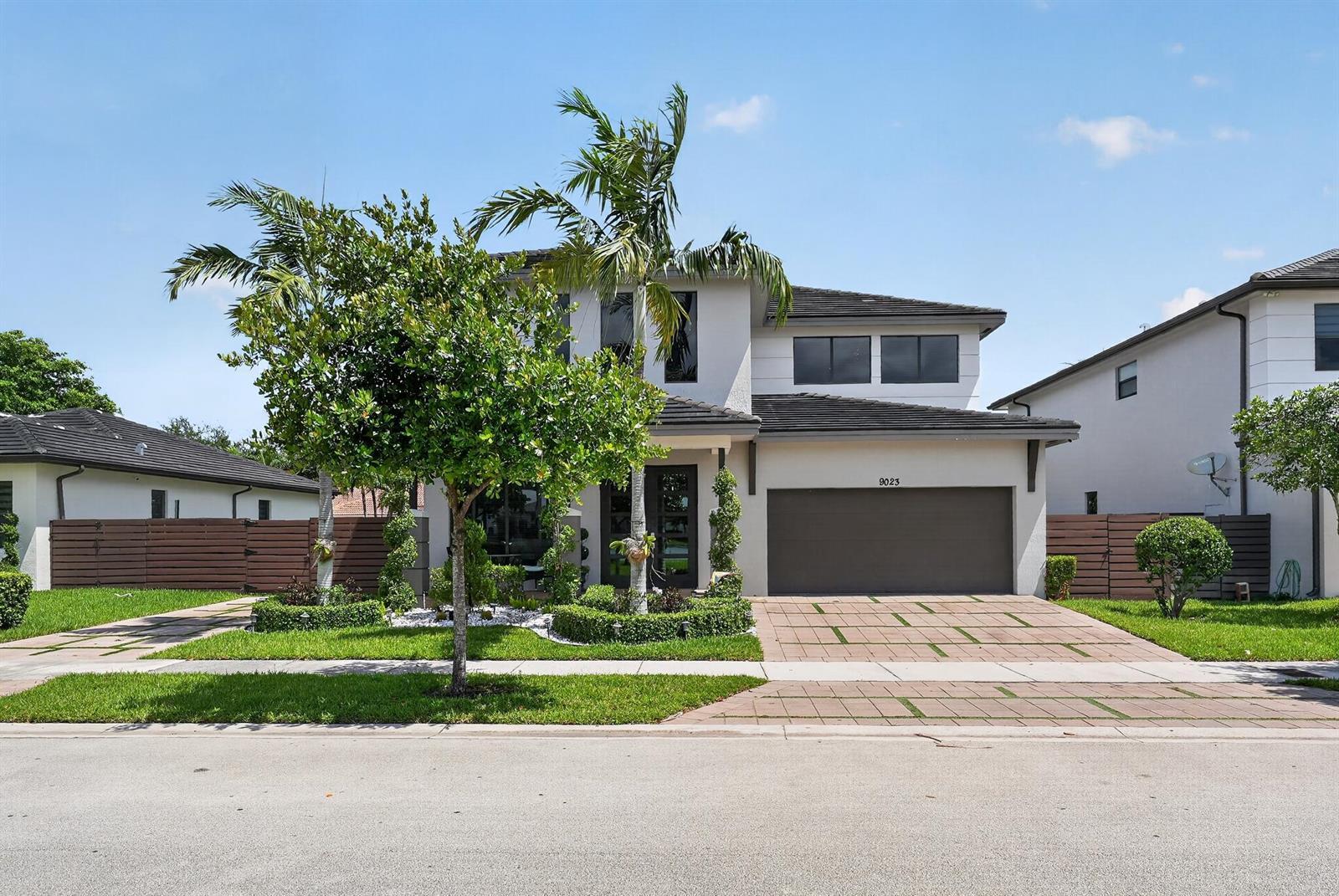 9023 NW 161ST Terrace, Miami Lakes FL 33018 photo 5