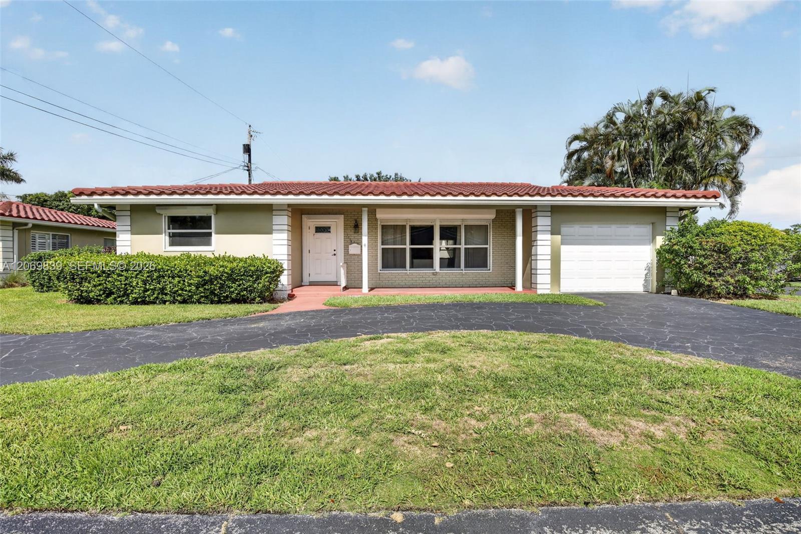 7118 E Tropical Way, Plantation FL 33317 photo 3